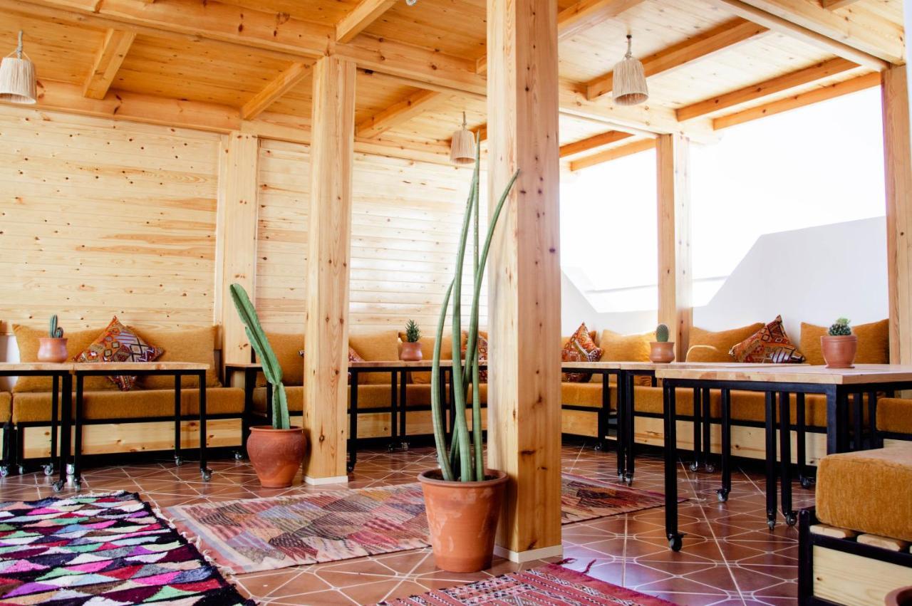 Mouja Surf Camp Hostel Taghazout Ngoại thất bức ảnh