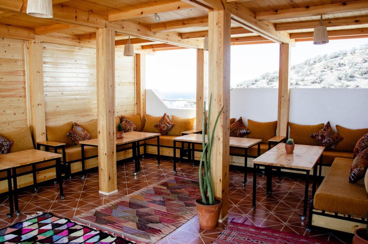 Mouja Surf Camp Hostel Taghazout Ngoại thất bức ảnh